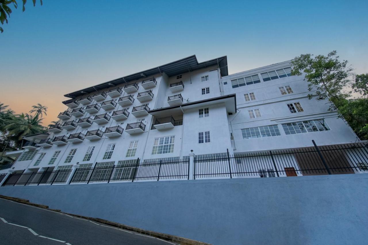 Bpr - Asgiriya ,Kandy Exterior photo